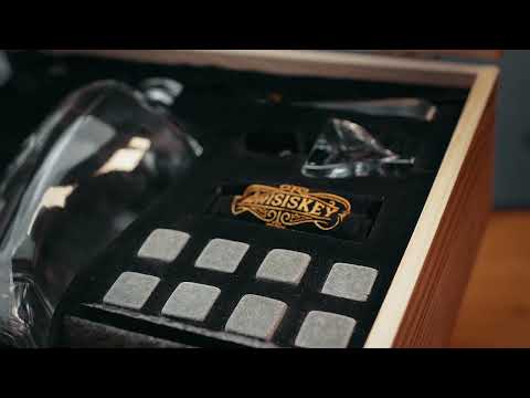 The Twisted Decanter - Whiskey Decanter Set