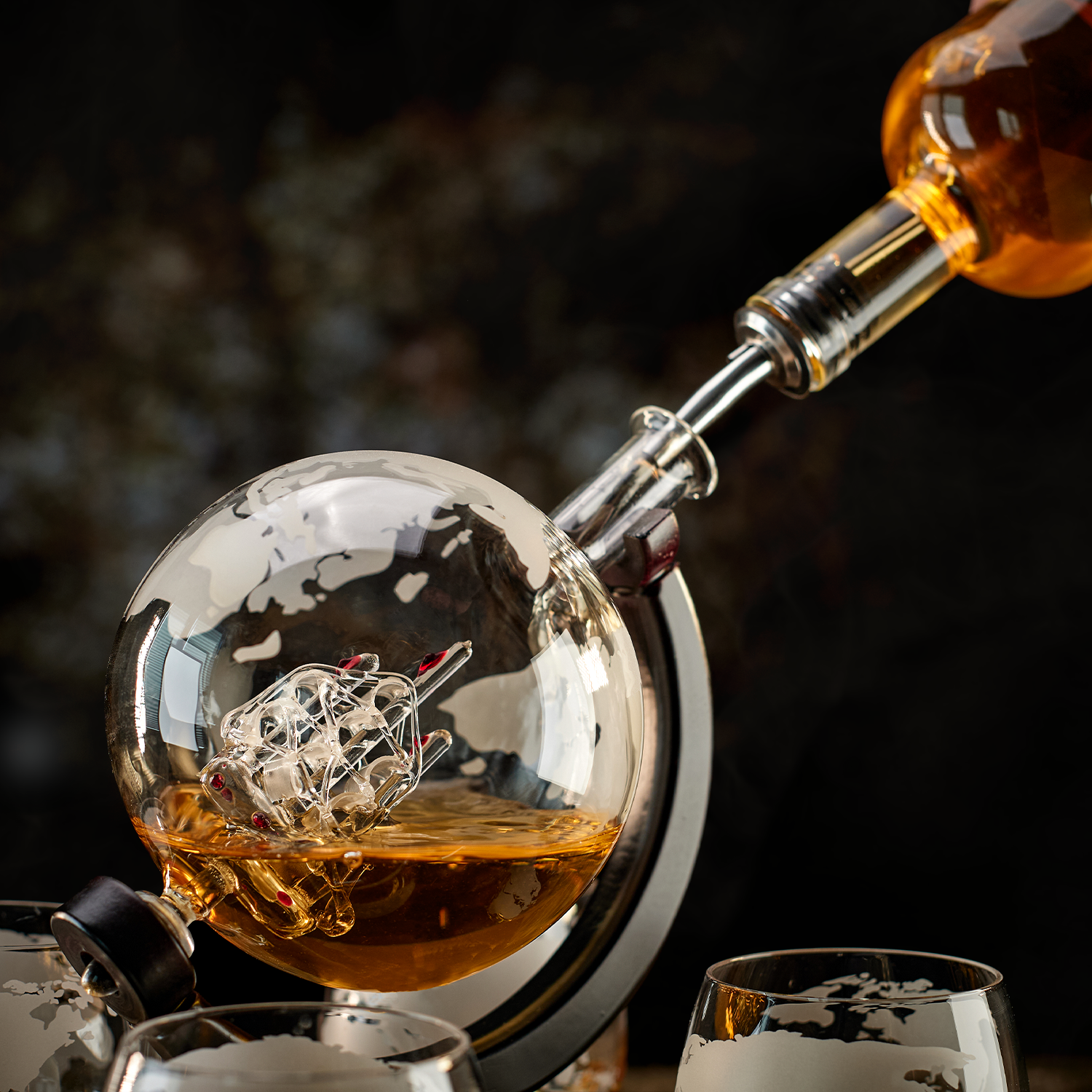 The Grand Explorer - Whiskey Decanter Set | Whisiskey