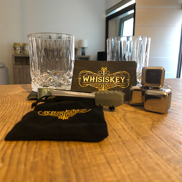 whisiskey_gift_set_two_whiskey_tumblers_with_stainless_steel_cooling_stones